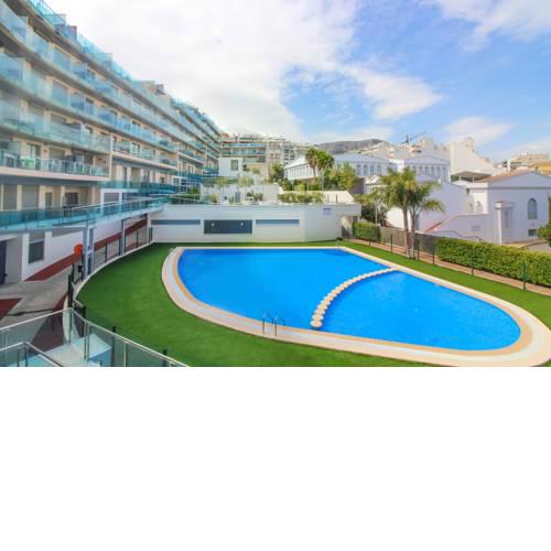 Apartamento con piscina - BOR228