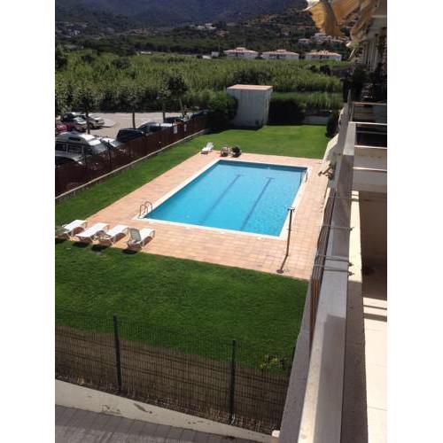 Apartamento con piscina a 80m del mar