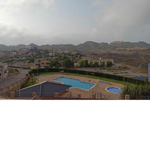 APARTAMENTO CON PISCINA A POCOS MINUTOS DEL MAR
