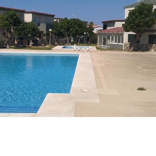 Apartamento con piscina, Cala en Blanes Ciutadella