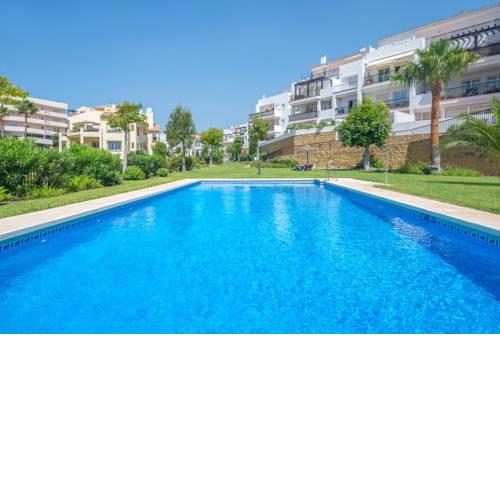 Apartamento con piscina cerca de Miraflores Golf