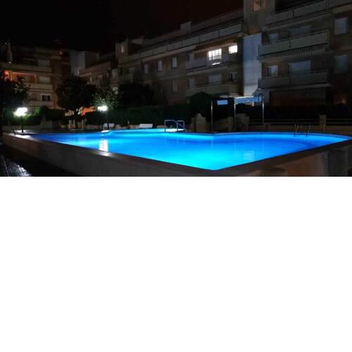 Apartamento con piscina en segunda linea de mar
