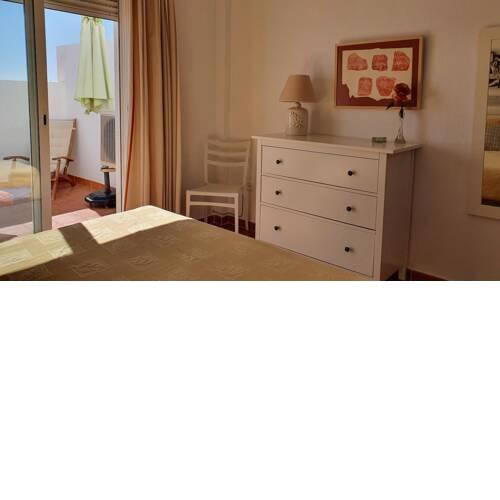 APARTAMENTO CON PISCINA, GARAGE Y VISTAS AL MAR