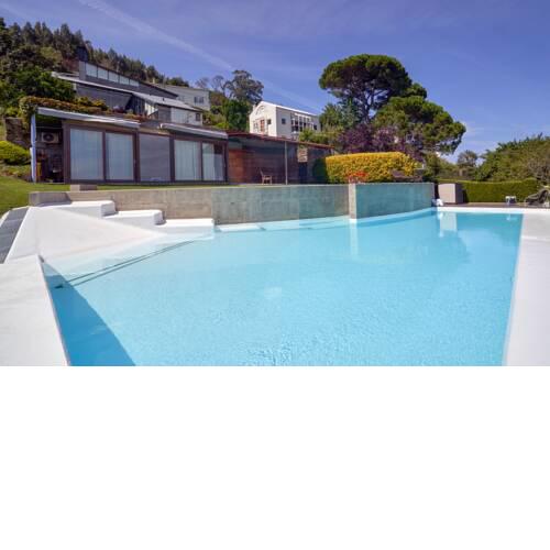 Apartamento con piscina y excelentes vistas