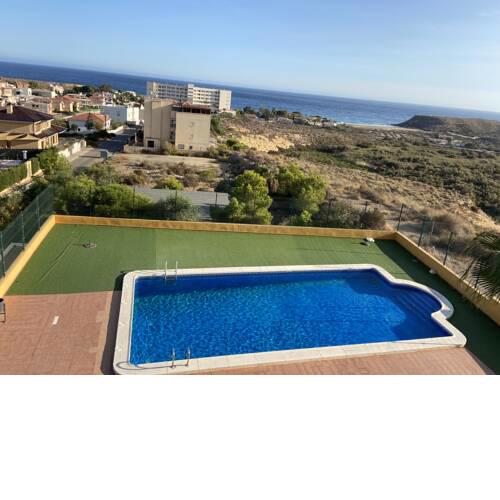 Apartamento con Piscina y terraza