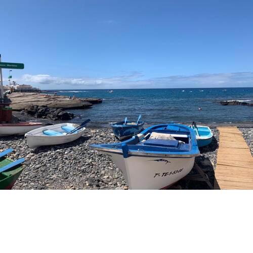 Apartamento con piscina y WIFI en La Caleta