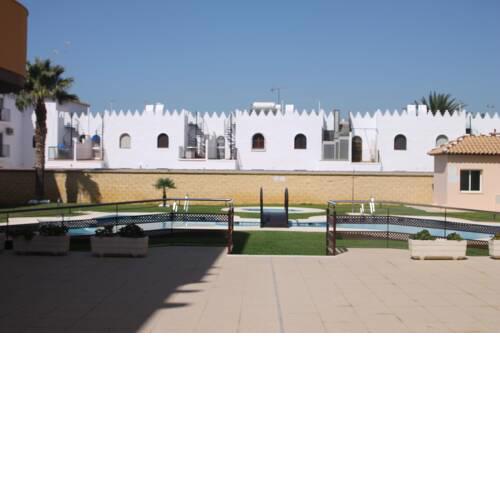 APARTAMENTO CON PISCINA