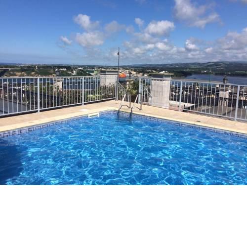 Apartamento con piscina