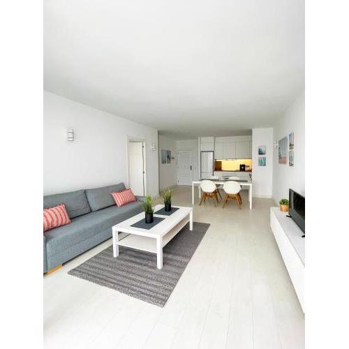 Apartamento con terraza al canal