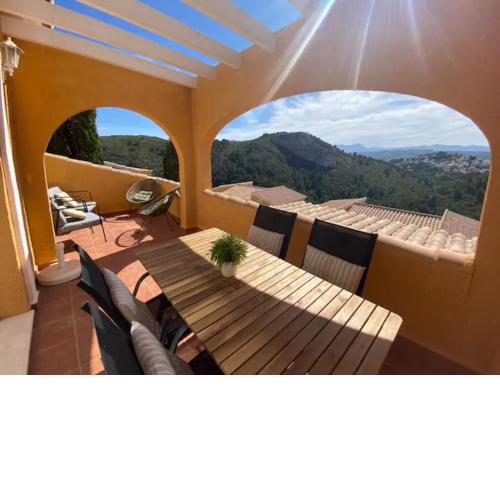 Apartamento con terraza en complejo residencial