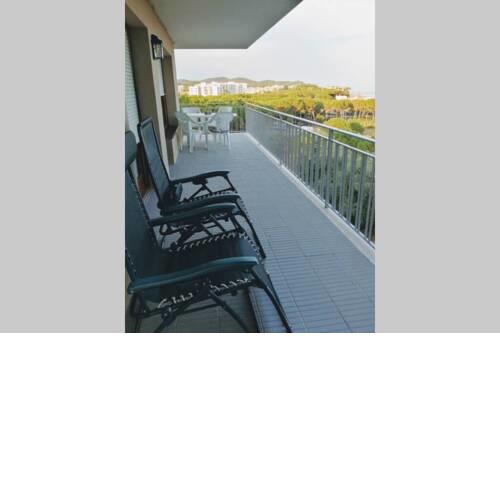 Apartamento con terraza en la playa de La Fosca