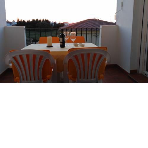 Apartamento con terraza. WiFi. Muy luminoso.