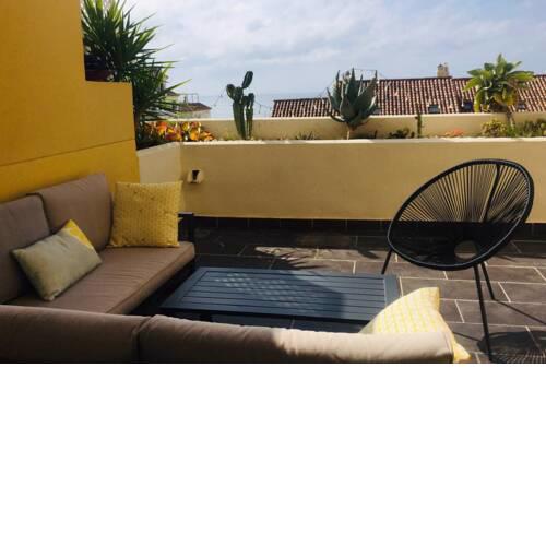 Apartamento con terraza y vista al mar en Puerto Alto