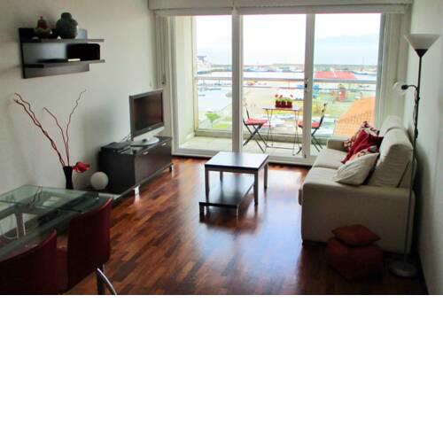 Apartamento con terraza y vistas al mar, Portosín