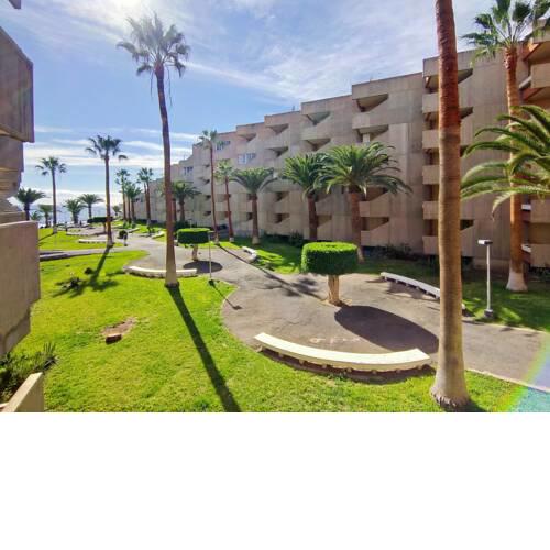 Apartamento con un dormitorio y vista a la jardin, junto al Mar, en Costa del Silencio