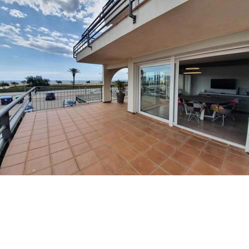 Apartamento con vistas al mar en Empuriabrava L1120