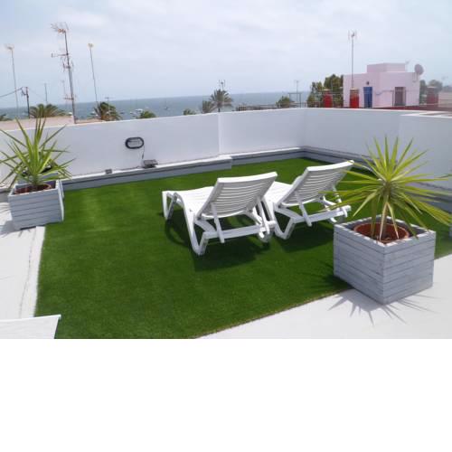 Apartamento de 120 m2 con balcon y terraza de 120 m2 con barbacoa