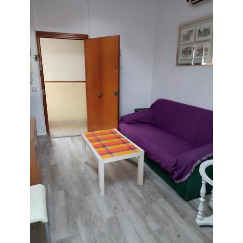 Apartamento de 2 dormitorios entre metro Estrecho y Francos Rodríguez