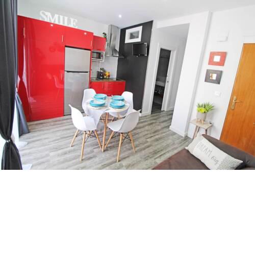 Apartamento de diseño céntrico 5 min playa (3º)