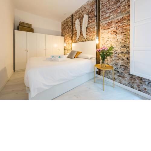Apartamento de diseño con patio junto a Plaza Mayor