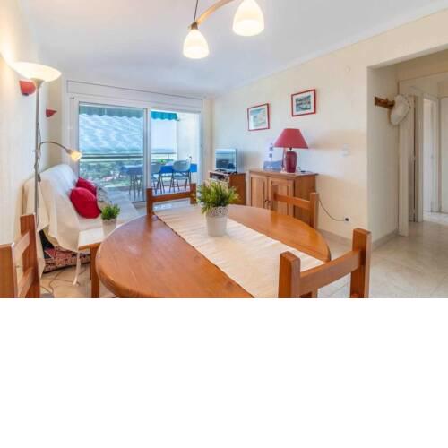Apartamento de dos habitaciones junto al mar