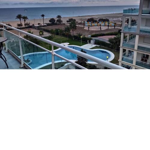 APARTAMENTO DE LUJO A PIE DE PLAYA