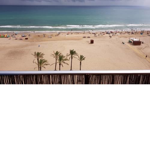 Apartamento de lujo en primera línea de la playa de Cullera con vistas al Castillo