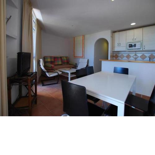 Apartamento edificio Europa solo familias y parejas II