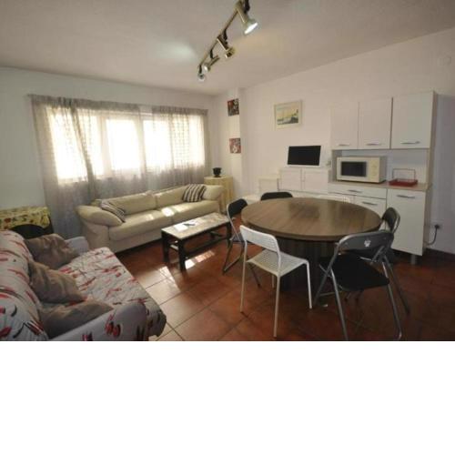 Apartamento edificio mont blanc pradollano 8pax