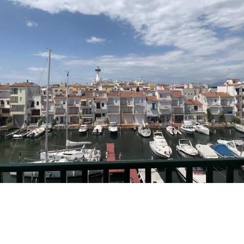 Apartamento Empuriabrava al canal y 60m playa Rubina