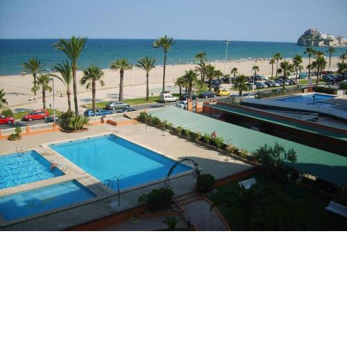 Apartamento en 1ª línea con piscina. Edificio Albatros II