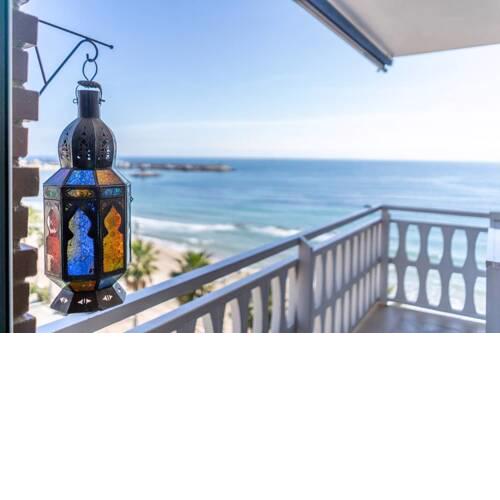 Apartamento en 1a Línea de playa. Beachfront apartment.