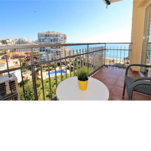 Apartamento en 1ª linea de playa con vistas al mar