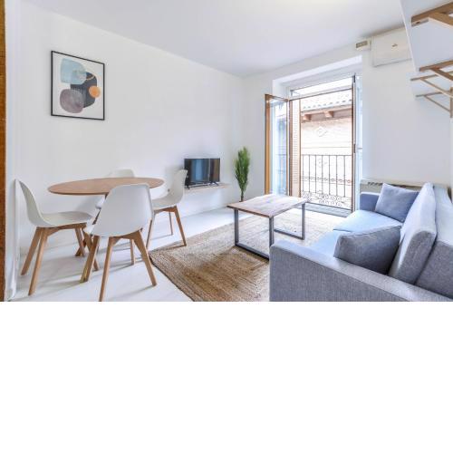 APARTAMENTO EN CAVA BAJA