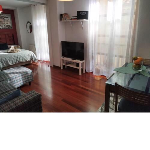 Apartamento en Cimadevilla junto al Puerto Deportivo