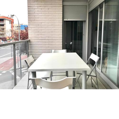 Apartamento en edificio Alba con parking y piscina 128B - INMO22