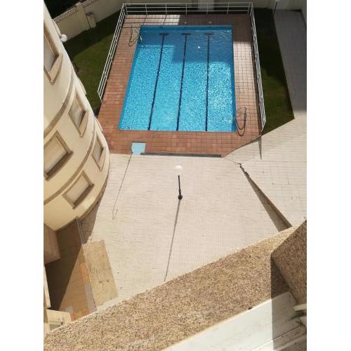 Apartamento en edificio nuevo con piscina, con vistas a la ría y al puerto, ESTANCIA MÍNIMA 14 NOCHES, NO SE ADMITEN MENOS NOCHES, perfil familiar, no se admiten grupos de jóvenes