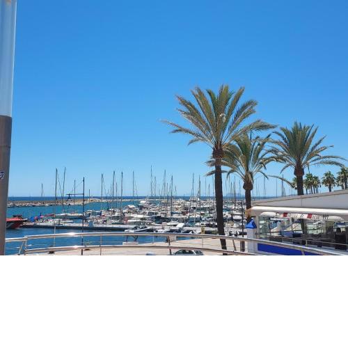 Apartamento en Estepona a metros del Puerto Deportivo