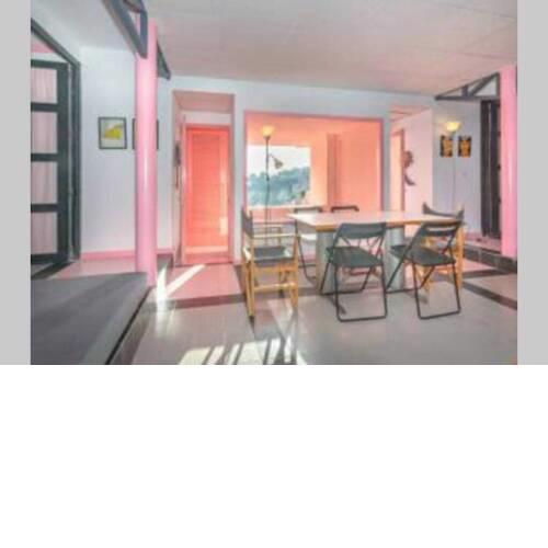 Apartamento en la Muralla Roja. Vistas al mar. Piscina