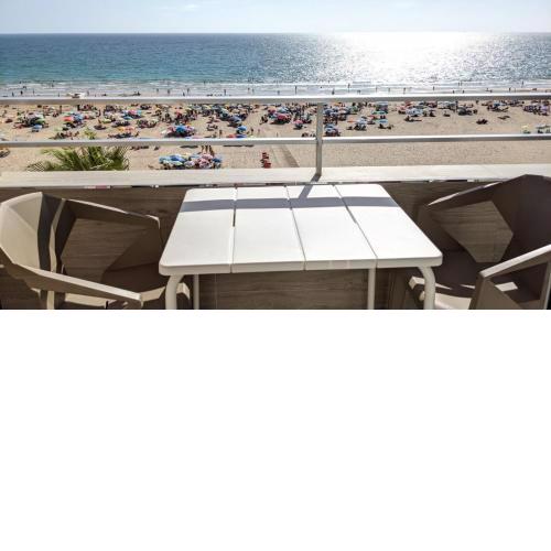 Apartamento en la playa con garaje