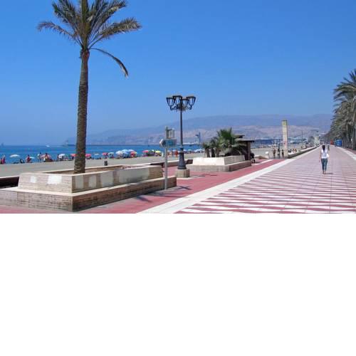 Apartamento en paseo marítimo Almería