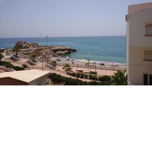 Apartamento en primera linea de playa con vistas al mar