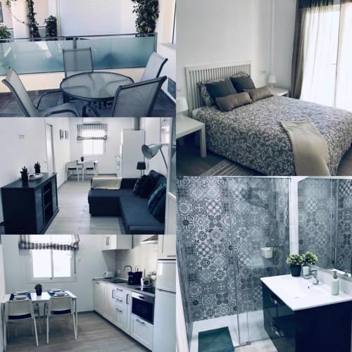 APARTAMENTO EN PUERTO MARINA A 2 MINUTOS DE LA PLAYA