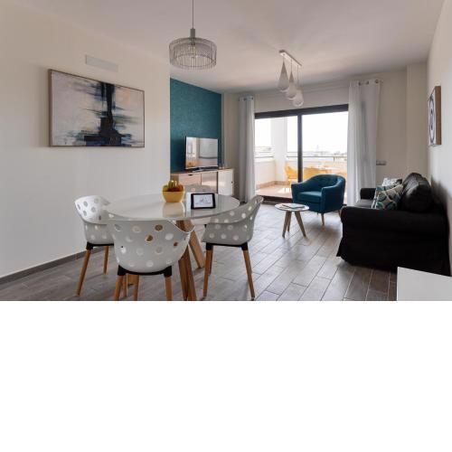 Apartamento en residencia de lujo con terraza y piscina