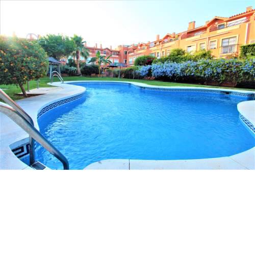Apartamento en Torremolinos a 600m de la playa de La Carihuela PISCINA ABIERTA