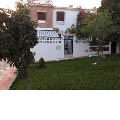APARTAMENTO EN URB. RESIDENCIAL 2 DORMITORIOS 4 Per.