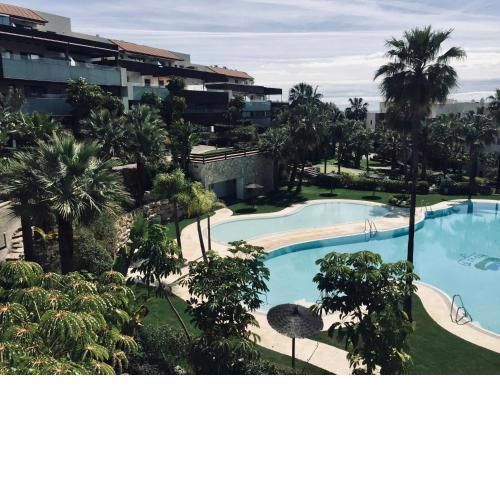 Apartamento en VILLA PADIERNA con piscina y con campo de golf