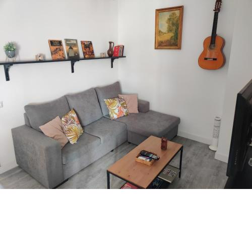 Apartamento entero. Cómodo, buena ubicación.