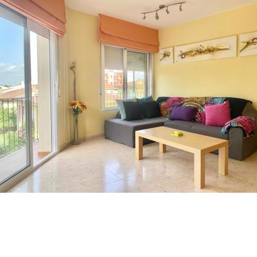 Apartamento espacioso y con acceso a piscina