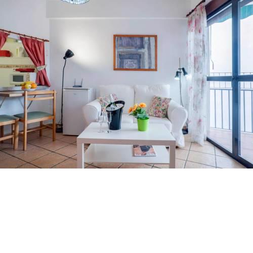 APARTAMENTO ESTUDIO A 100 METROS DE LA PLAYA